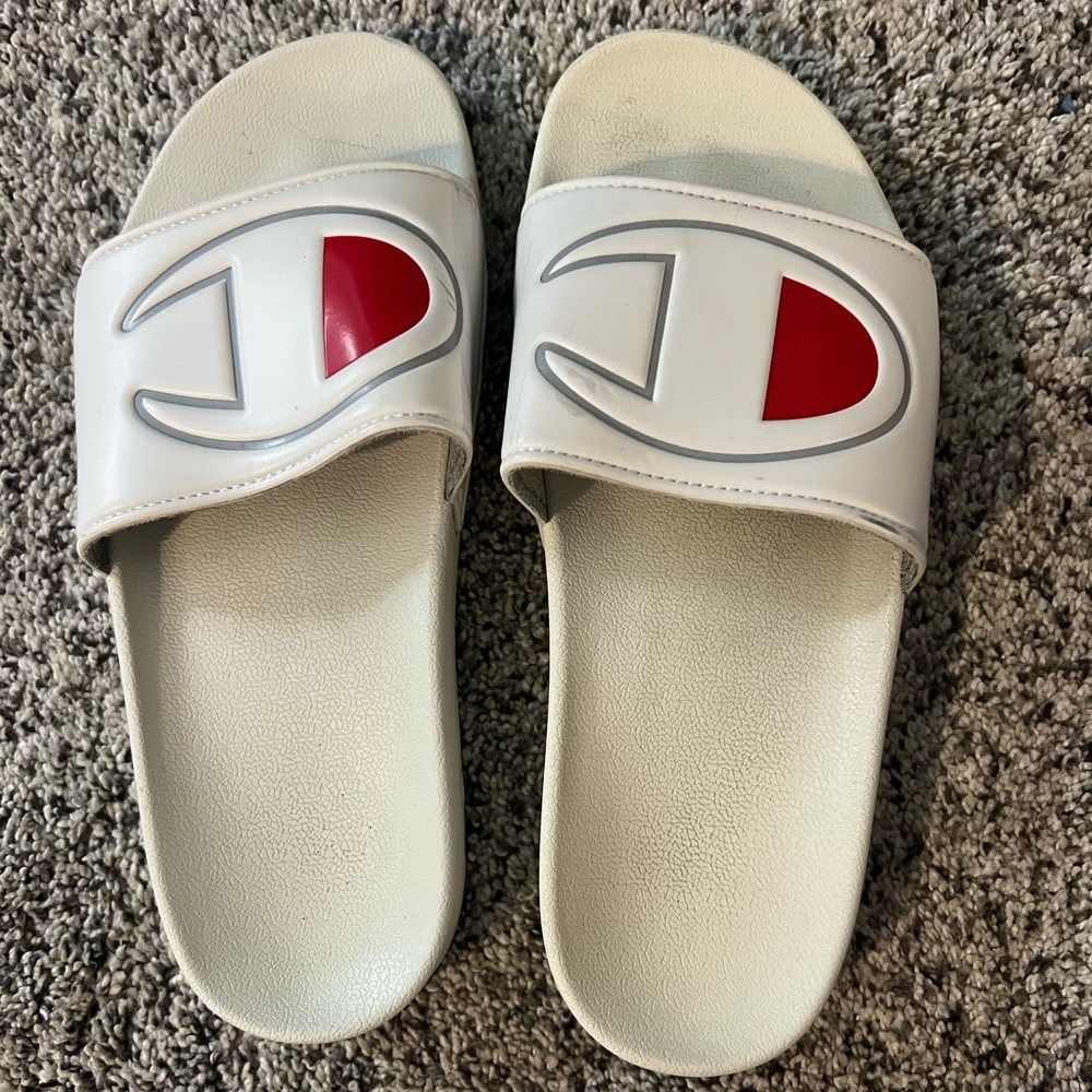 size 9 champion slides
